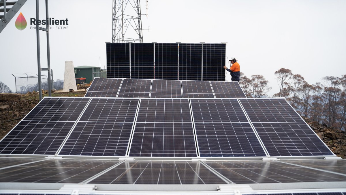 Our solution combines innovative technology from @5B_Au with <a href="/Tesla/">Tesla</a>'s world class batteries to power communities with renewable solar energy day and night, 365 days a year. 

To register your community, visit: resilientenergy.com.au