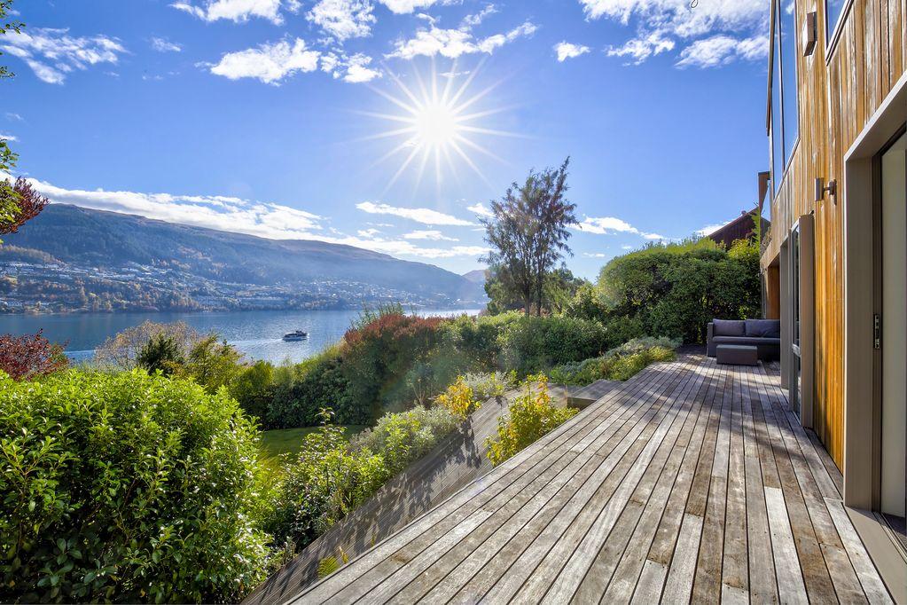 Bookabach tweet media