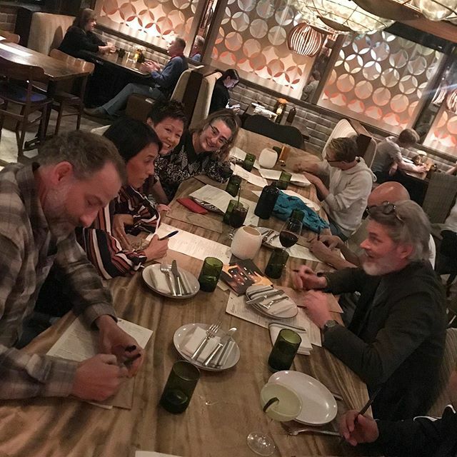 misterwarburton's tweet photo. Getting the family together when Mo Willems is in town and making them draw lunch bags so I don’t have to! #mowillems #dansantat #lisayee #cecilcastellucci #kimsonalbert #mattdiffee #bobboyle #leuyenpham #artists #authors #friends #rockstars https://t.co/DJx0DomBLs https://t.co/oTPrQ36J5g