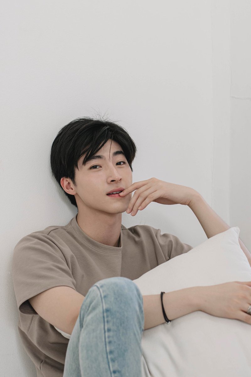 bluepongtiwat_'s tweet photo. คนน่ารักของเธอคือแบบไหน แบบเรานี่พอไหวป่าว ? https://t.co/E5mUqCkZE0