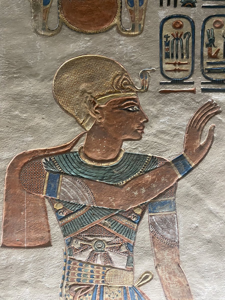 sarahrmurdoch's tweet photo. Holy cow. Valley of the Kings and Hatshepsut Temple. https://t.co/1yZoVCeDoN