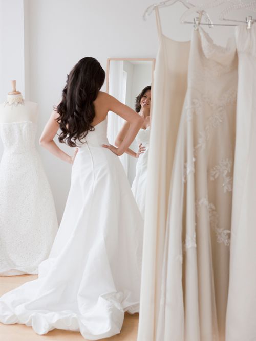 vwoccasion's tweet photo. 5 Things You Need to Know Before You Buy an Off-the-Rack Wedding Dress
https://t.co/FT3XMKYd6w 
#BridesMagazine
Some Great Tips for that special day

#Wedding #VW #Weddings #VWcamperWeddinghire #vwcamperlife #vwwedding #bridetobride #staffordshirewedding #cheshireweddings https://t.co/27VbJVp5uf