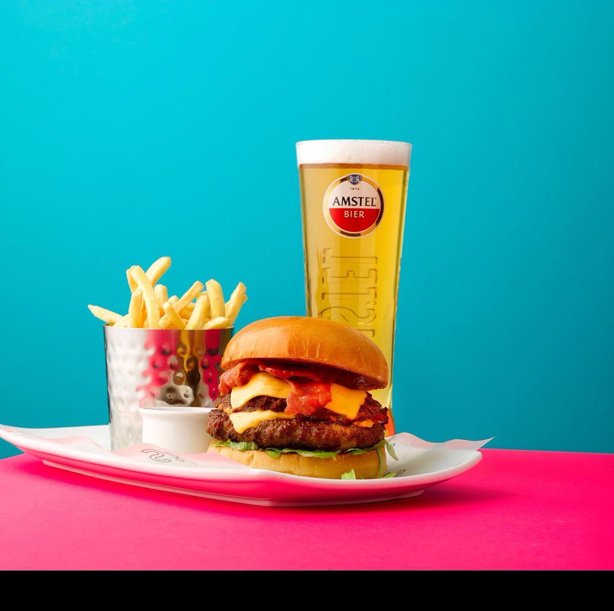 SlugHarborne's tweet photo. Try out our delicious range of burgers �� starting g from just £8 you can also upgrade to include a drink 🥃!! #burgerbar #harborne https://t.co/JRjstVWRyK