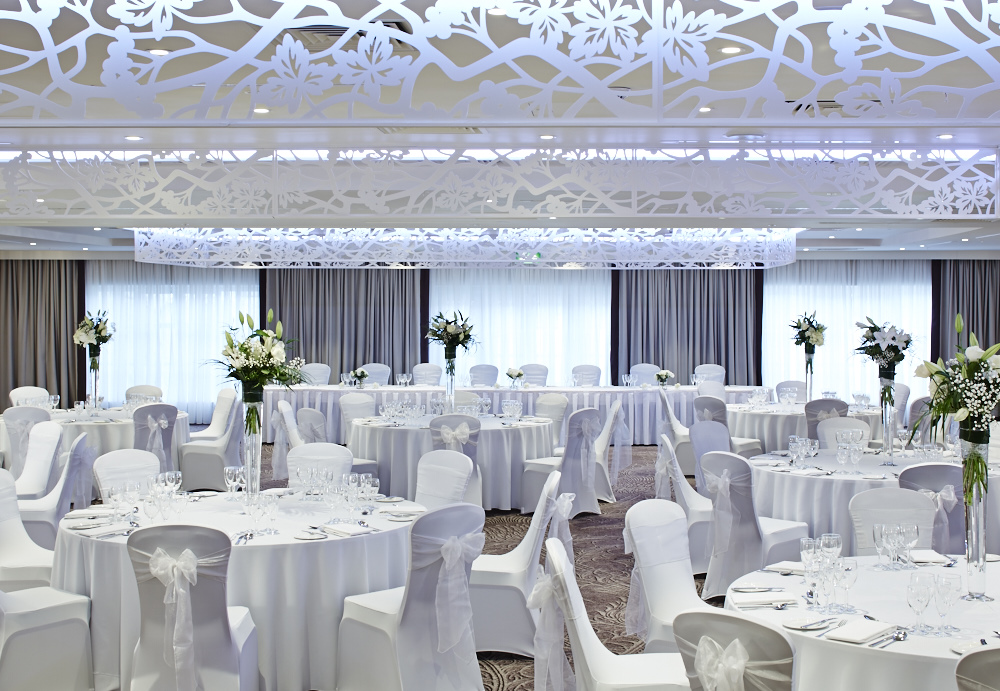 <a href="/DalmahoyHotel/">Dalmahoy</a> Wedding Open Day THIS Sunday from 12pm - 3pm 💞

dalmahoyhotelandcountryclub.co.uk/weddings/dates…

#wedding #free #edinburgh #scottishwedding #engaged #weddingvenue #openday #countryhouse #luxuryhotel