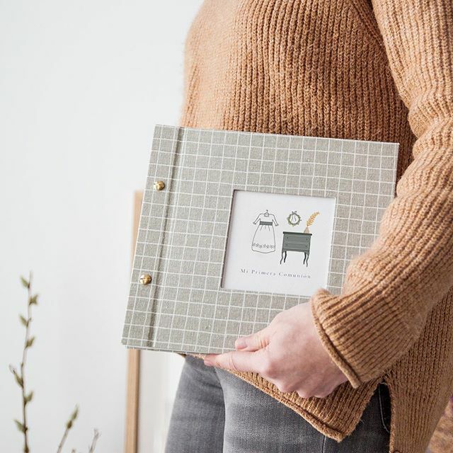 imaginaran's tweet photo. Un toque romántico y dulce para esas #comuniones que están por llegar. La tela de cuadros verde pálido es ideal tanto para niñas como para niños. La belleza está a veces en lo más sencillo. .
-
#comuniones2020 #miprimeracomunion #albumdefotos #photograph… https://t.co/s0Pdl0AtqQ https://t.co/eaiXERn3Al
