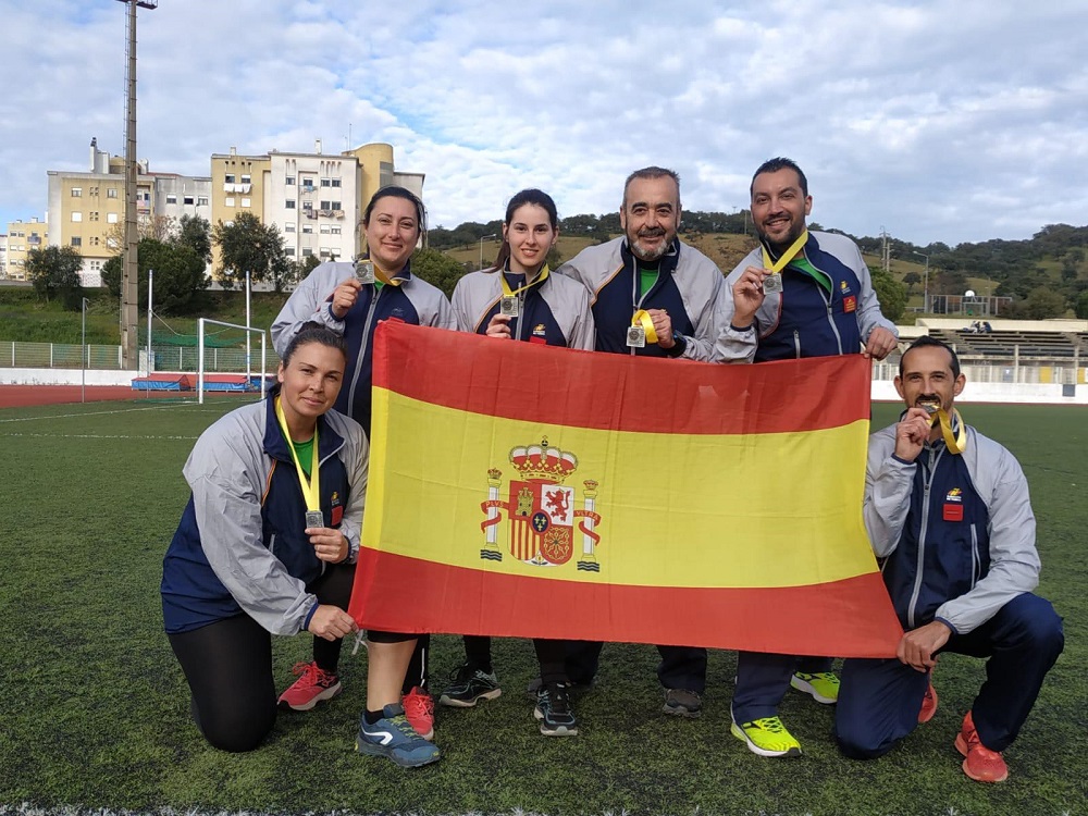 FUTER_ET's tweet photo. #BrigadaExtremadura participa en el I Campeonato Internacional de Target Sprint, celebrado en Portoalegre #Portugal. Tras meses de preparación el equipo, compuesto por personal del #GLXI, ha conseguido podio femenino así como 2º y 3º puesto en masculino. @EjercitoTierra https://t.co/w1SaTRg8hW