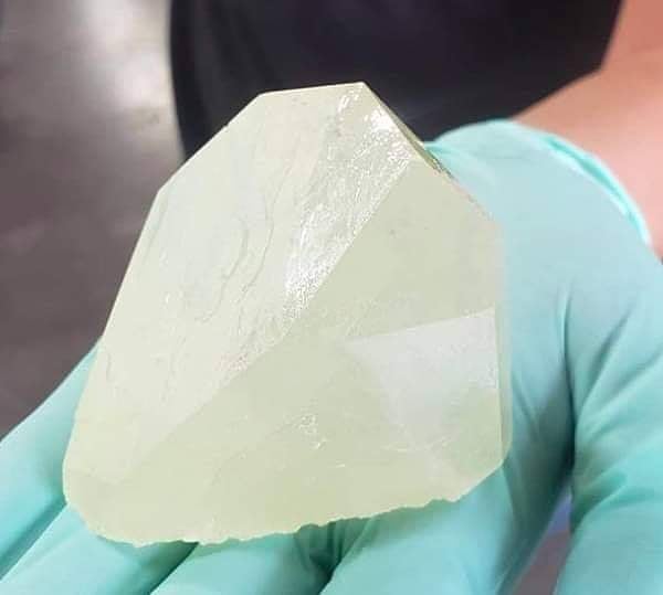 barnabistours's tweet photo. 97g #THC #diamond #cristal #concentrates #smokeweed #weed #weedsmokers #weedislife #loveweed #weedlove #weedpics #weedstagram #weedstagram420 #high #hightimes #highsociety #highallday #highlife | Cannabis Barcelona https://t.co/7PglaLvmkn https://t.co/v0NA8waLEn