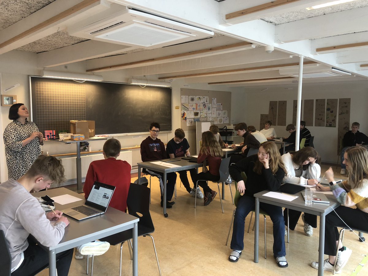 IT/Medielinjen tænker! Ideer udtænkes forud for kortfilmsforløb! #efterskole #framefilmfestival