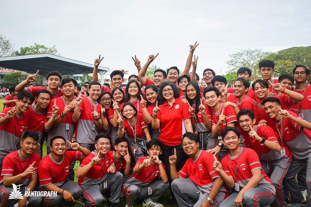 StemDaks's tweet photo. We've been together for a long time and I am so glad to have you in my life and I hope you have a great life, I hope that someday you will all achieve your dreams, to the section that is full of bashers gonna miss you all, AND WE GONNA MARCH IN MARCH👩‍🎓👨‍🎓 WOOOOOAAAAYYYYY!!!! 💖💖 https://t.co/UhD6UQpe6o
