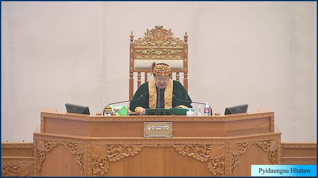 bamathway's tweet photo. ေနာက္ဆံုးေတာ့  တပ္မေတာ္ဟာ
တပ္မေတာ္ပါပဲ https://t.co/XYBgx1pRHP