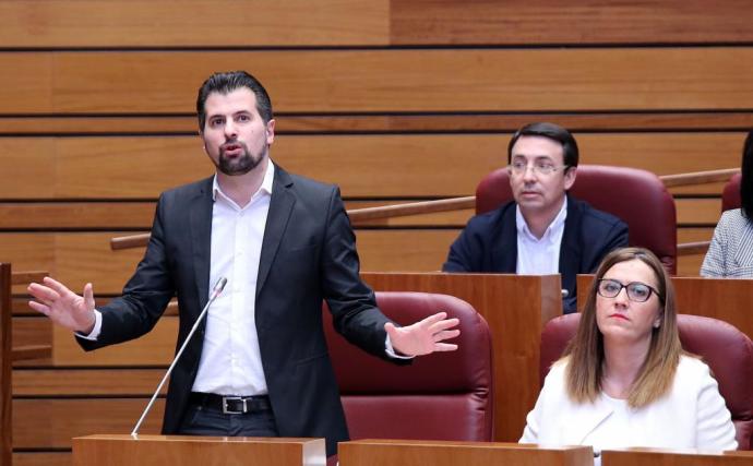 ESFertol's tweet photo. El líder regional del PSOE quiere conocer la implantación de la reordenación sanitaria #Alcañices @opiniondezamora https://t.co/ElUrlY0Nf2 https://t.co/dnhrFH6zP5