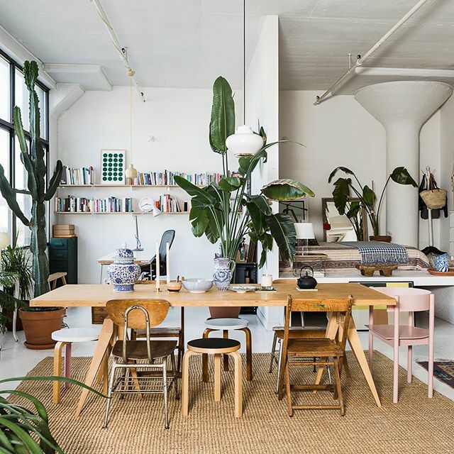 HS1 Shelves featured inside @lottanieminen’s chic apartment in Brooklyn.⁠⠀ ift.tt/2vKCzov