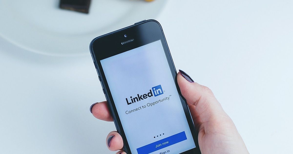 Spectrum_IT's tweet image. Time to freshen up your LinkedIn Profile? 
Read our tips  - 11 Things That You Should Update On Your LinkedIn Profile.
spectrumit.co.uk/blog/2020/02/h…
#LinkedIn #Profile