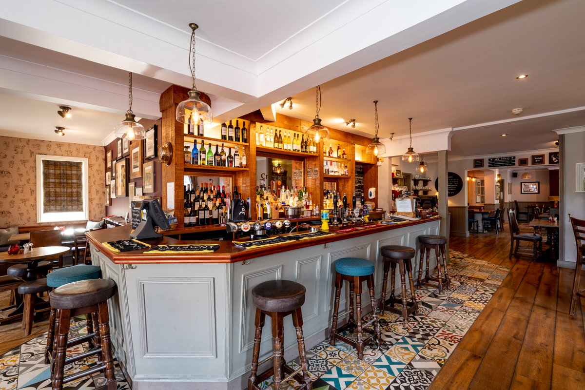 punchpubs's tweet photo. 🍍The Cricketers, #Shorton, is a cosy village pub. Nestled in the #Dorset countryside it's a stunning place to enjoy a tasty meal or drink in its lovely beer garden🍺 If you’re a Publican with a passion for premium food then take a 👀🍍 https://t.co/CqlZ98Ofh6 #punchpubs #runapub https://t.co/6KwTXl24tc