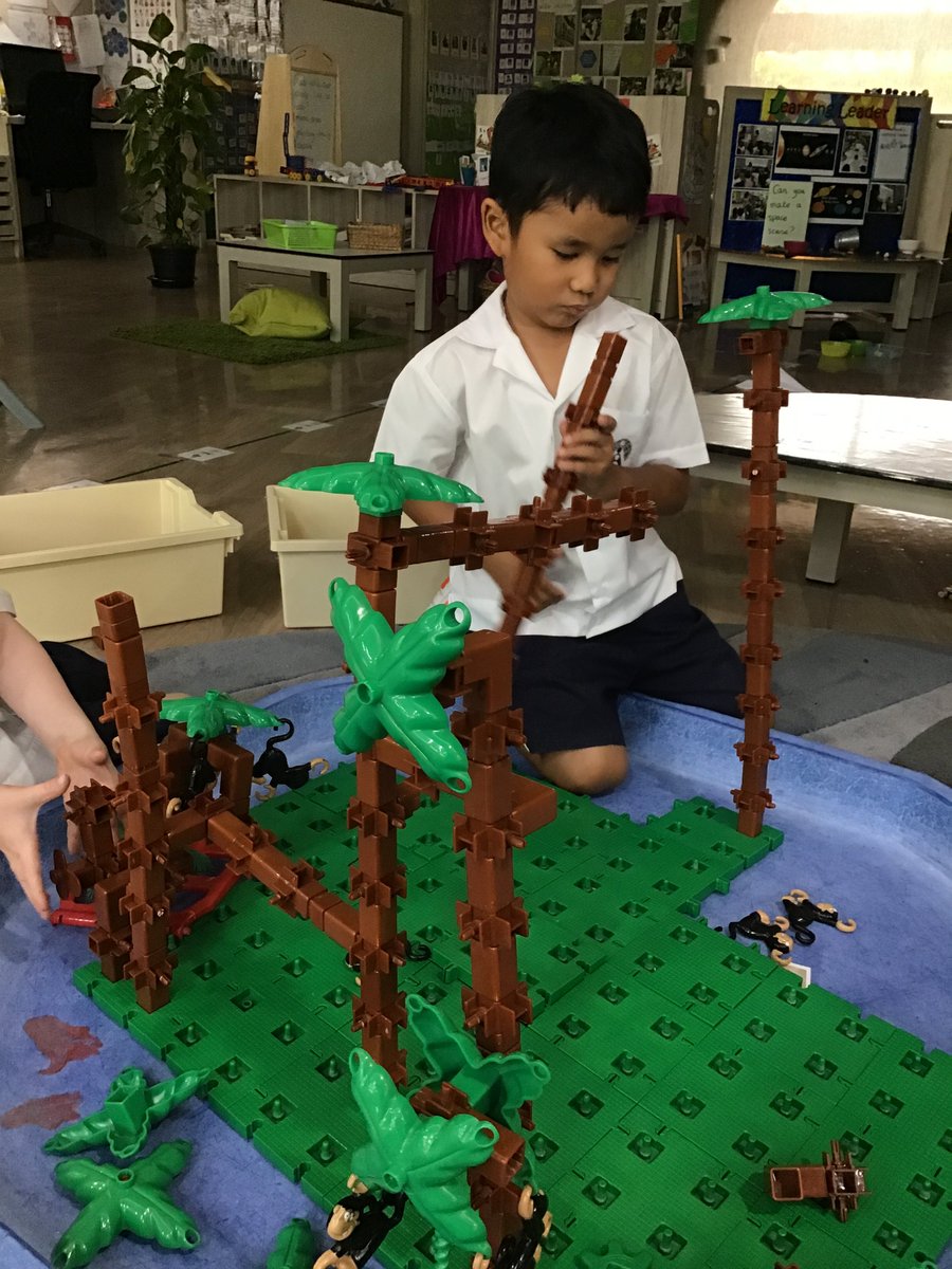 beckycarlzon's tweet image. We introduced the #learningladder last week and #challenginglearning is well and truly underway in our class!
1-Challenging ourselves to interconnect trees. &quot;So too tricky! It kept breaking! We couldn&apos;t find the right bits and we have to move the trunks around.&quot;