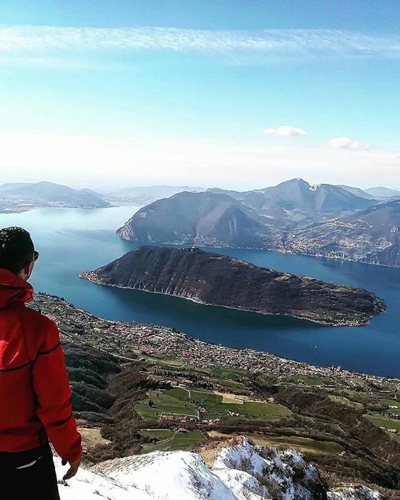 visitlakeiseo's tweet photo. #IoRestoAcasa sognando quando sarà possibile, una boccata d’aria pura sul #lagodiseo.
Foto: @riccardo_gelmini_
#visitlakeiseo #theromanticchoice #tesoriinlombardia #inlombardia #greenandblue #italiait #ilikeitaly #lakeiseo #iseolake #visitbrescia #mypr… https://t.co/gh3laruZG0 https://t.co/Zca1OgwPH4