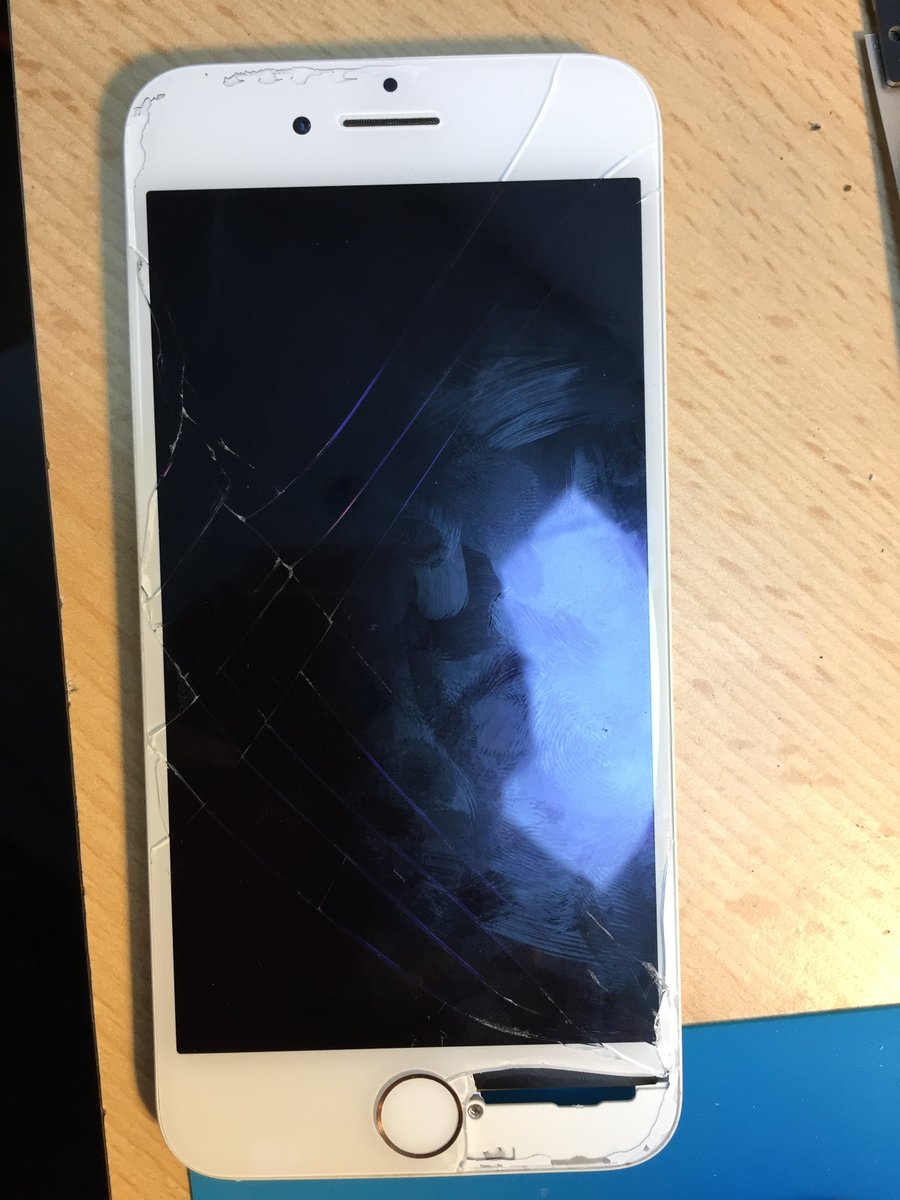 AALC_UK's tweet photo. WE CAN FIX YOUR PHONE 📱
Available services: 
📲Phones screen repairs
🔋Battery replacement
🔌Charging port repairs 
📷Data recovery 
💦Water damage repairs
#AALC #AllAboutLaptopsAndComputers #PhoneRepairs #iPhone #Apple #AALCss #Sheerness #LocalService #Repairs #Services https://t.co/ud0q7AJKFN