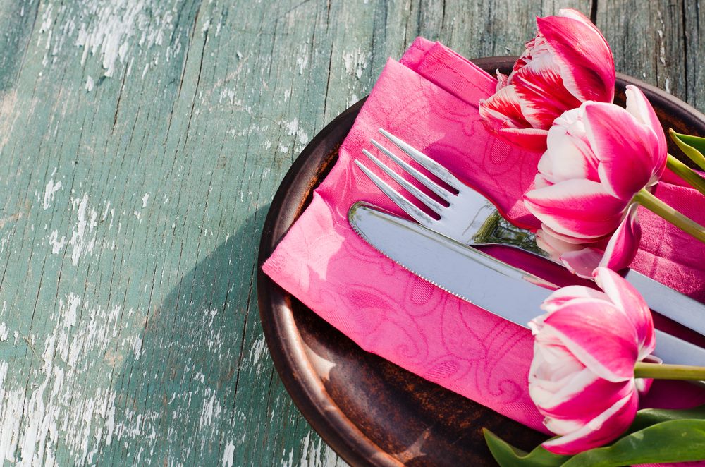 RoyalScotsClub's tweet photo. There's still time to book a delicious meal for Mother's Day at The Abercromby Dining Room! 🌷 Advance booking is required, so please call Lauren on the number below to book:

📞 0131 525 6157

#mothersday #royalscotsclub https://t.co/awO08BYR8A