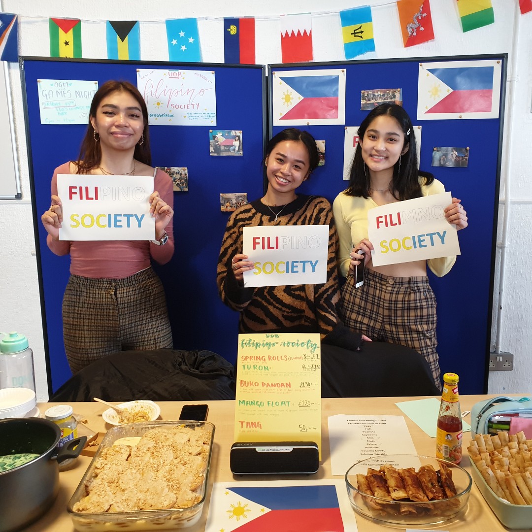 GuildofStudents's tweet photo. *TODAY*
Join @Guild_Intl Jo and cultural societies for our One World Fair!
Head to Amos Room right now to try foods from around the world, have a go at some crafts, learn about different cultures and enjoy live performances ππ€ #OneWorldUOB #OneWorldFestival https://t.co/lGU0VtMKB8