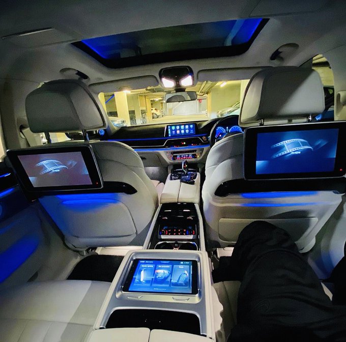 @gggoouuu [Z] it’s a massive car, but it’s only got 2 seats at the back, so I think it’d be challenging