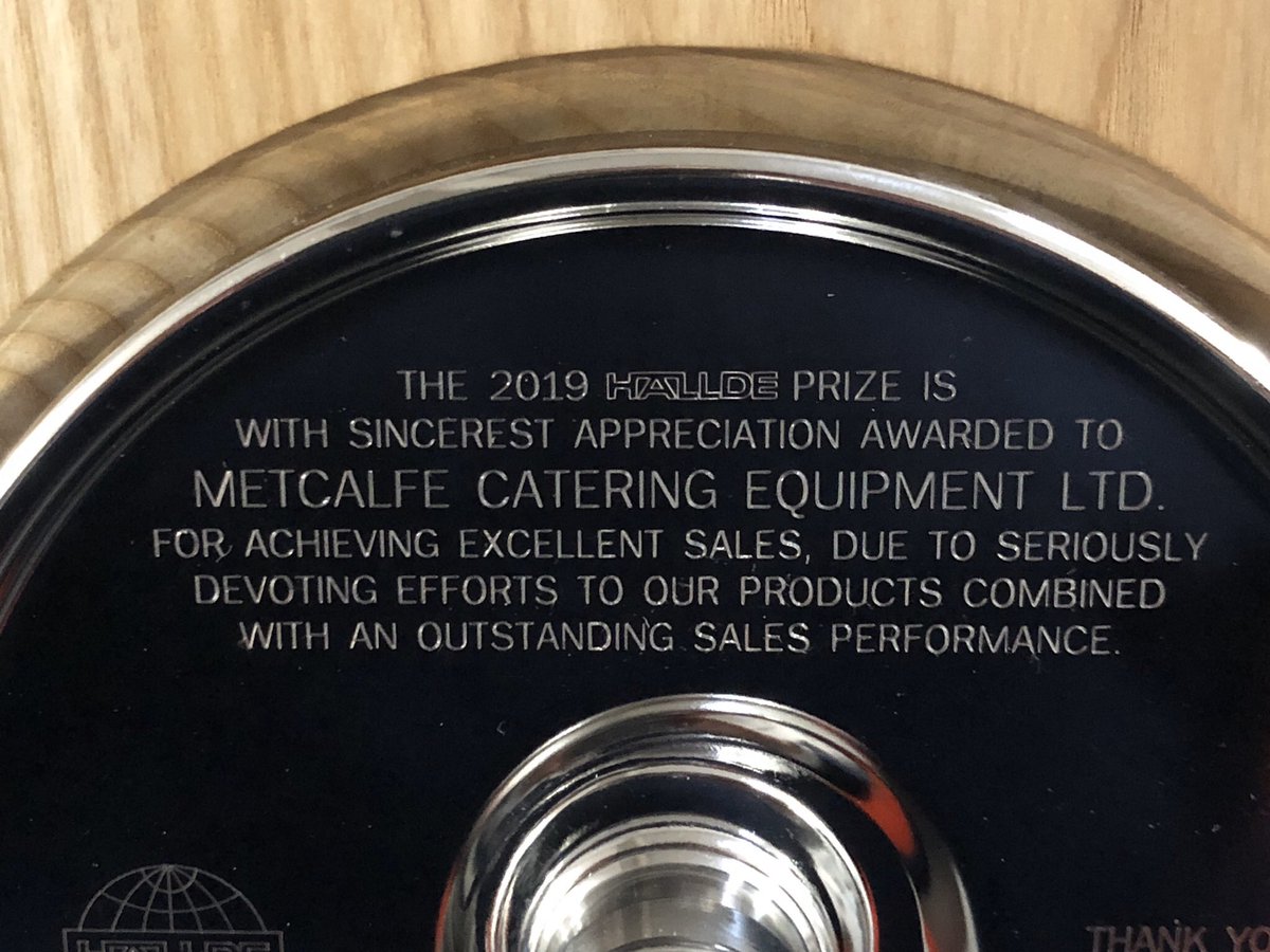 Delighted and proud to have been awarded the HALLDE distributor award. A true team effort from all at Metcalfe. A big thank you to HALLDE, the Metcalfe team and of course, our loyal customers. #hallde #foodprocessing #metcalfe #teamwork #partnership #cateringequipment