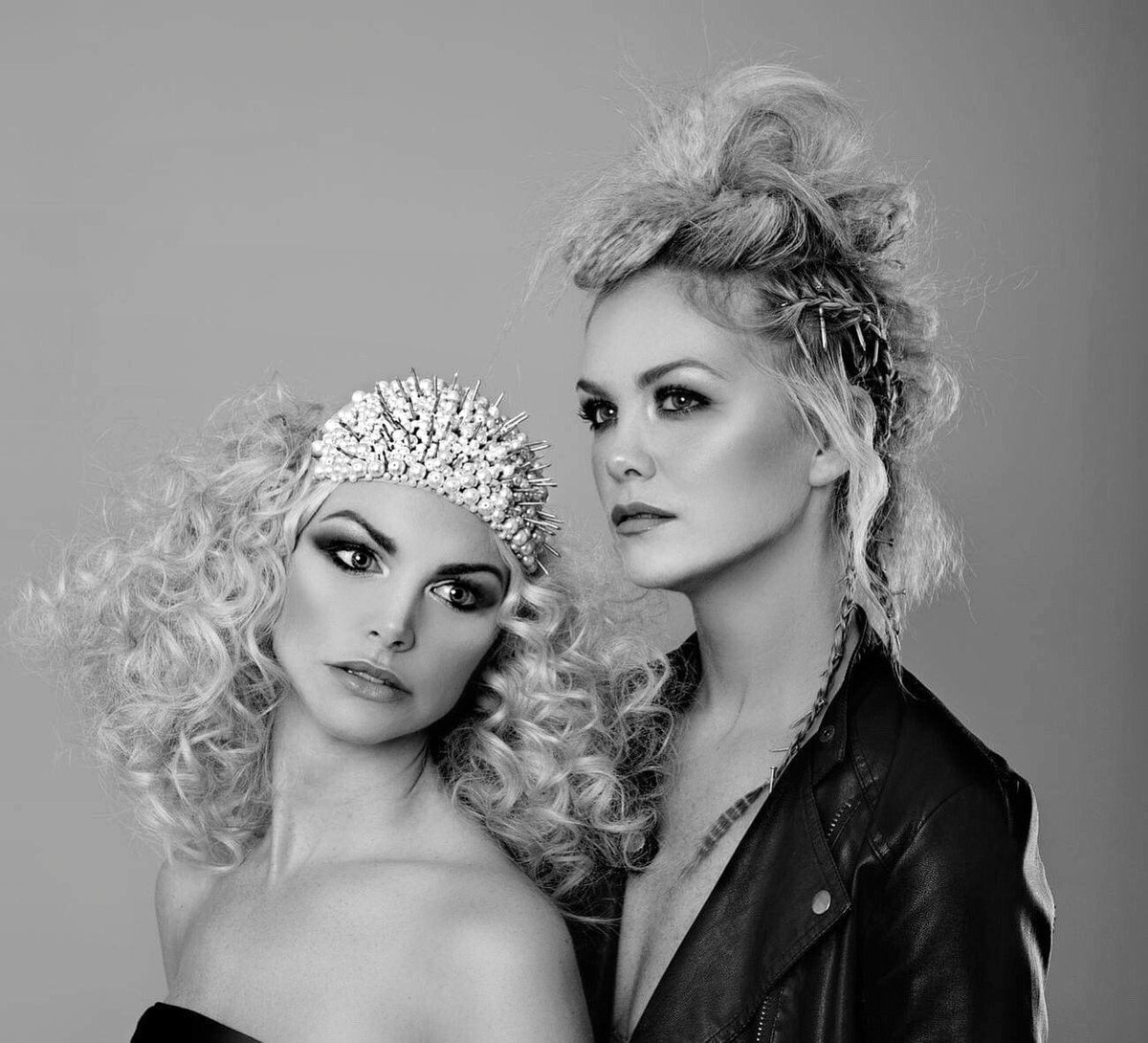 GrahamRachelle's tweet image. Amazing what a bit of make up and a bloody good hairdresser can do! 📸💇🏼‍♀️💄hair by Kate Craig, photo shot by Kayla Wren, and make up by Painted Pip. More photos from this shoot on my Instagram. ✂️