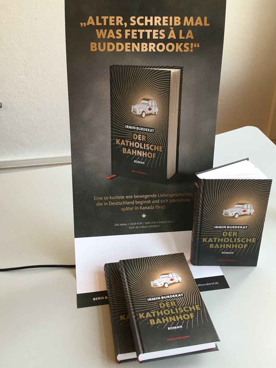 BergFeierabend's tweet photo. Mit "DER KATHOLISCHE BAHNHOF" von IRMIN BURDEKAT
erscheint der erste Roman im Berg &amp; Feierabend Verlag! Erzählt wird mit viel Witz, voller Alltagssinn und Lebendigkeit die Geschichte einer großen Liebe und desjenigen, der sie aufschreibt - der Wirt des "Katholischen Bahnhofs". https://t.co/4RfM3OcIRc