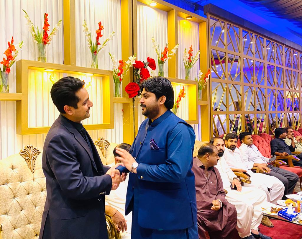 KhowajaShamsher's tweet photo. @Nazeer_Keerio sb &amp; Makhdoom Ahmed Zaman sb &amp; Qasim Naveed sb Programmes related to differentially abled Persons Special Assistants To Chief Minister.. Attending Wedding Ceremony of Zuhaib Hussain Rajpot At Qasim Banquet Hyderabad
@BBhuttoZardari https://t.co/NQgWQVVcCb