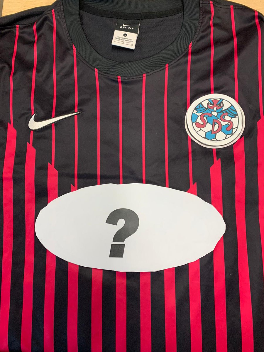 StonyDean's tweet photo. Any local companies interested in sponsoring our new Senior School Football kit? Please RT. @OurChesham @AandConline @AmershamRotary @AmershamRT @AmershamTC @eyeonamersham #community #sponsorship https://t.co/pRtYoIzYYE