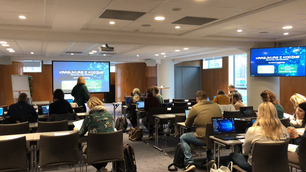 edusmoothie tweet media