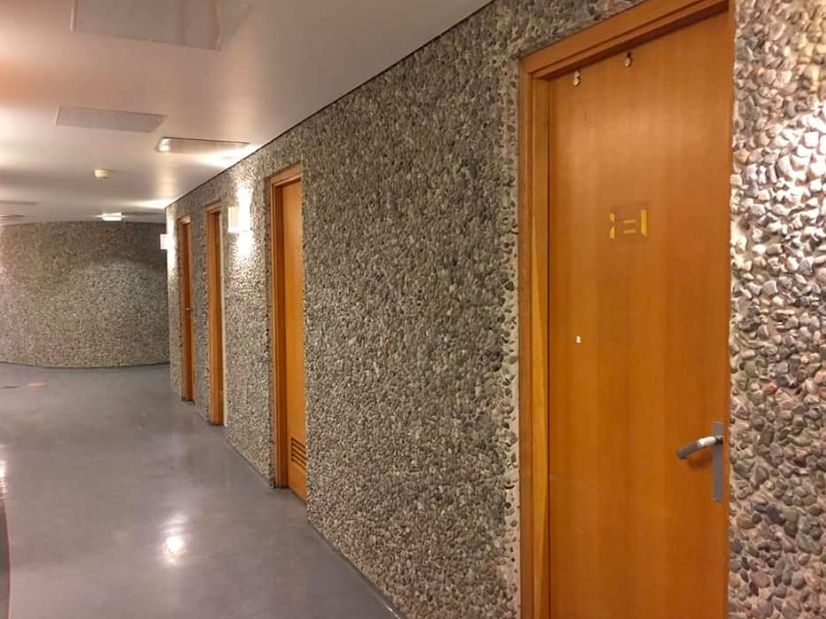 TVfilter's tweet photo. Innsiden av Y-blokka! Ante ikke at det var så flott, det prates jo mest om fasaden. La stå! (Bilder av Mari Viksjø Grøstad) https://t.co/Sjm7nprVRi https://t.co/ijg6Of367k