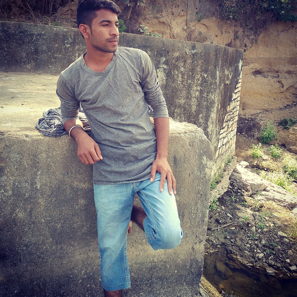 AnilGadri73's tweet photo. 😎#Luck to apna bhi gzb h😎
😘But hmne kbhi #gamand nhi kiya😍 https://t.co/PpkgD8Z04n