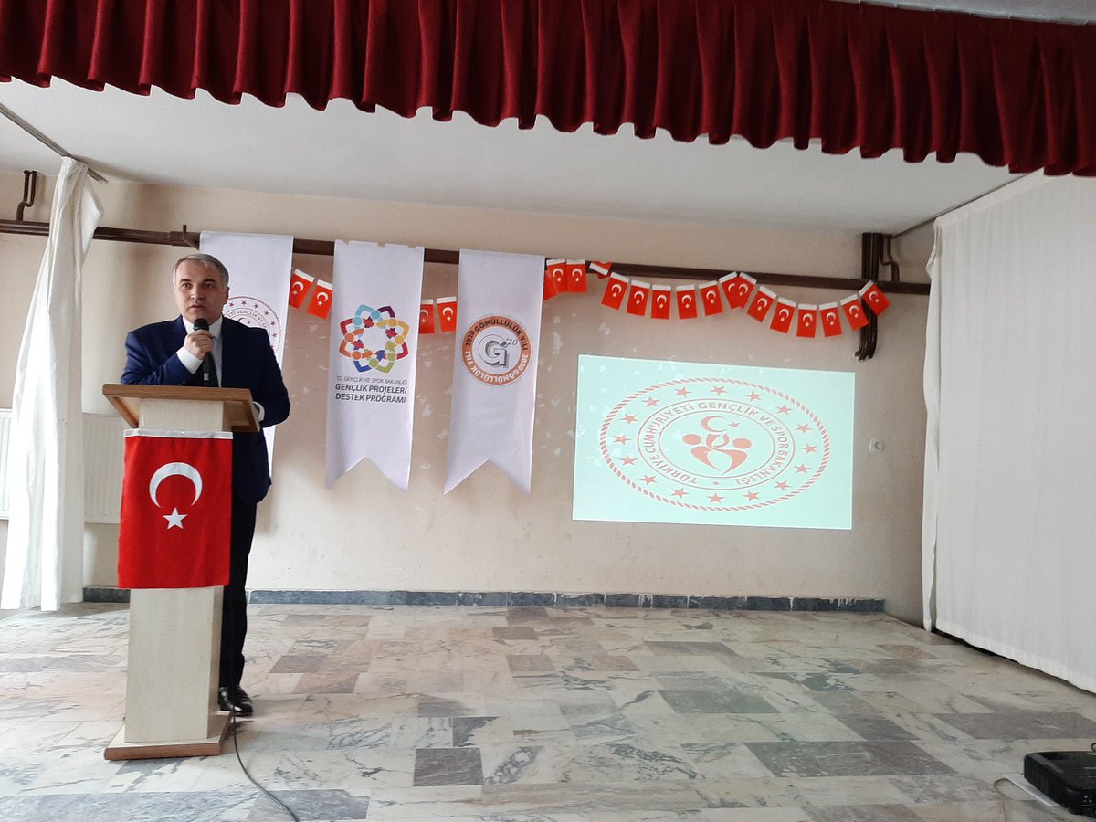 GSB_KulaGM's tweet photo. 1) GPDP-2019-1 kapsamında desteklenen “Menyeli Sporcu Öğrenciler Projesi” Sayın Kaymakamımız Kemal DURU’nunda katılımıyla açılış programı ile başladı. #MenyeliSporcuÖğrencilerProjesi https://t.co/PTBLirHYyd