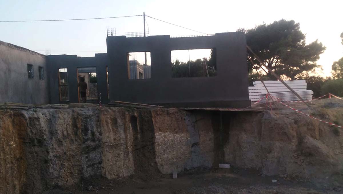 baupanelsystem's tweet photo. ♥Inicio de obra en #Marsella, #Francia.
Vivienda unifamiliar en marcha! #Construcción eficiente integral con @baupanelsystem. Sigan el progreso de obras en toda España e Internacionales.
#Obras #Arquitectura #EficienciaEnergética #Baupanel #BaupanelSystem #ConsumoNulo https://t.co/kGmRKAgz50