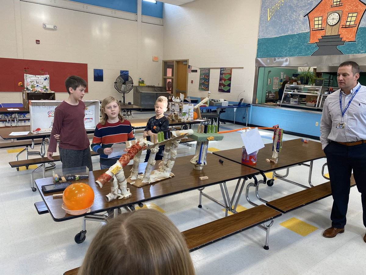 WUFSK8's tweet photo. Wheelerville 4th grade students did an excellent job working in groups on their Rube Goldberg devices. https://t.co/3cydxRq8tG