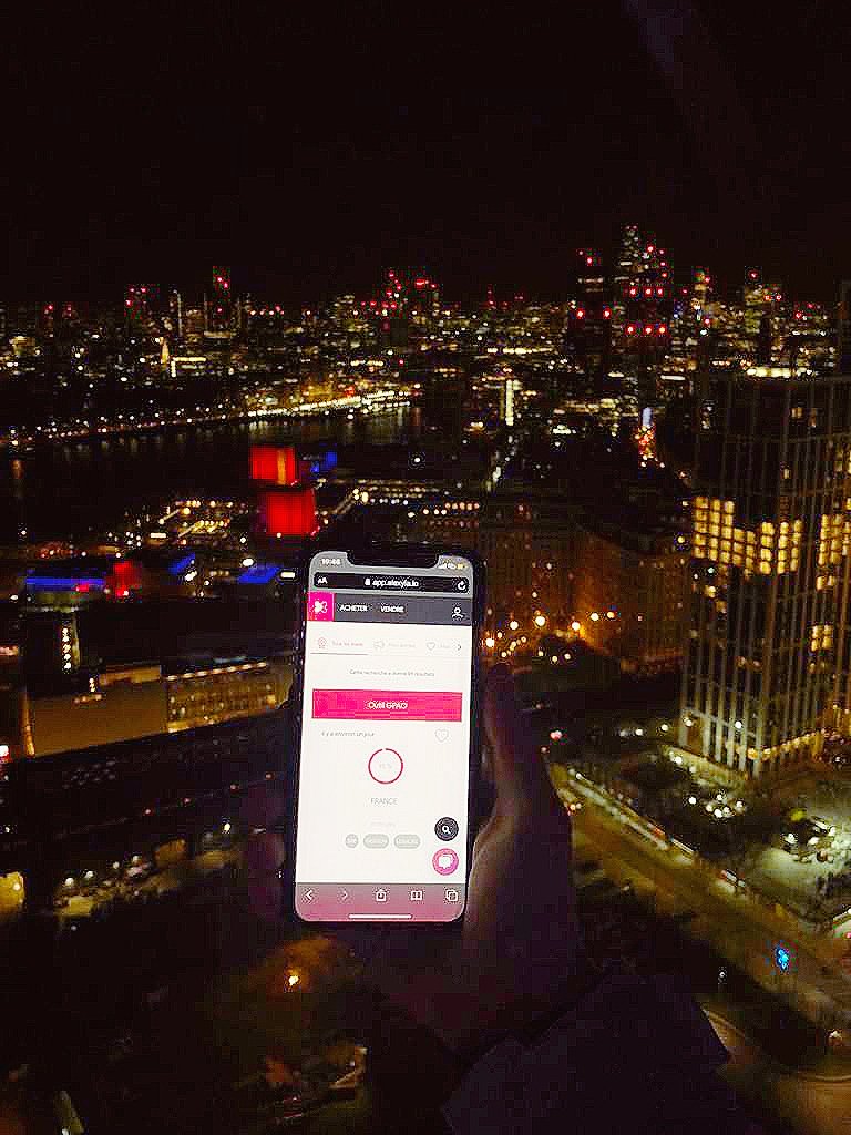 Enjoy ! Alexyia prospecte pour toi 😉 📍Londres