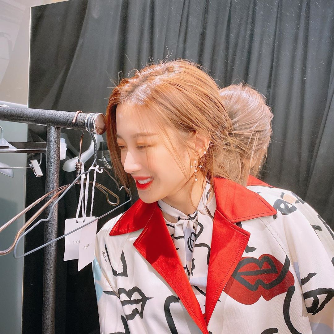 shiningmoon0710's tweet photo. 200308 instagram update

caption : #D-10

#moongayoung #munkayoung #문가영 #findmeinyourmemory #그남자의기억법 https://t.co/gCVRoz725g