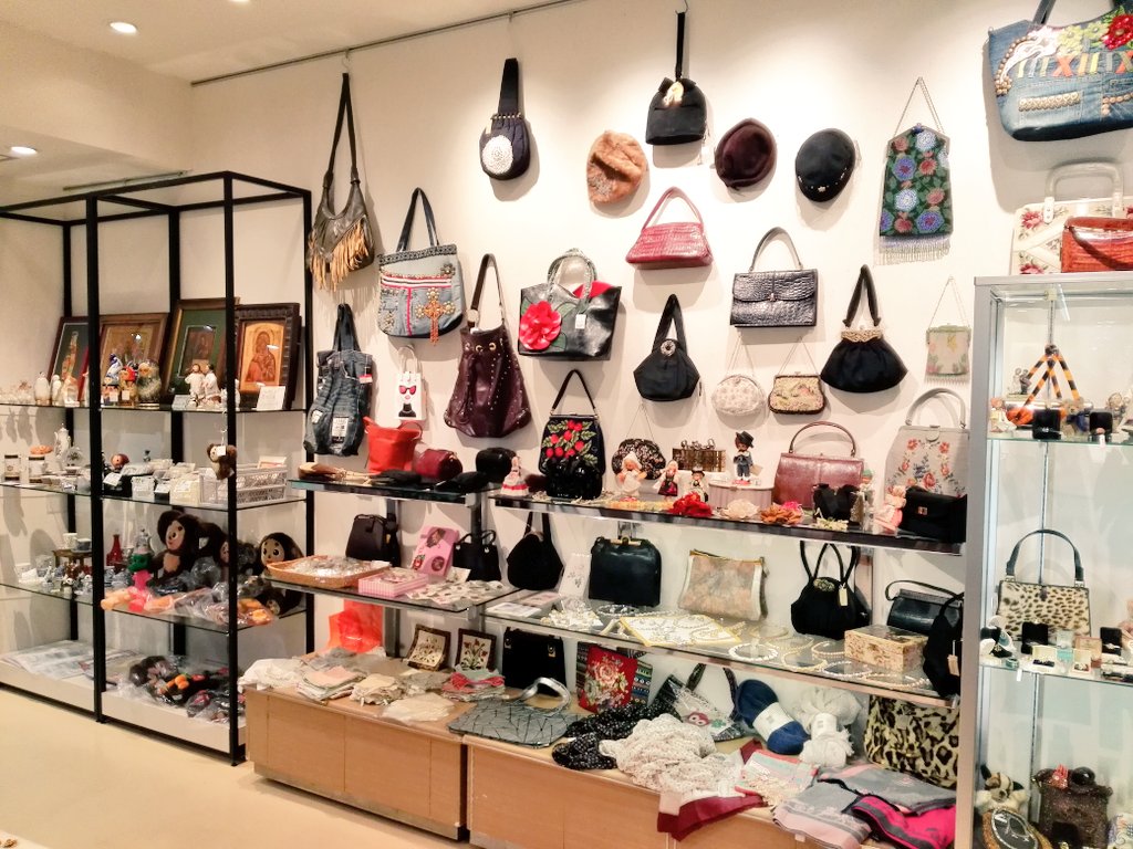 ギャラリー レトロ雑貨フェア 明日3月11日 水 23日 月 までヨーロッパやアメリカの各地から集められた レトロでかわいい陶 03 10 丸善岡山シンフォニービル店