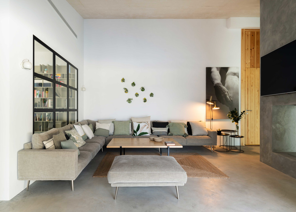 ambarmuebles's tweet photo. Resuelto en una planta y dividido en dos grandes bloques, este chalet de Valencia recoge minimalismo cálido combinado con diseño mediterráneo. El resultado, un hogar luminoso donde se funden interior y exterior ☀🌼🌴

Fuente: @AD_Spain [https://t.co/saRAbkLPEV] https://t.co/HW67FB9uSC