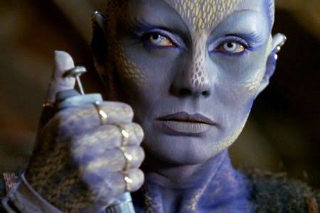 GirlfriendSciFi's tweet photo. I would apologise for the number of times I complain on the pod about the incorrect use of pipettes but...I can't help myself. 

https://t.co/9gO6omPzCZ

#Farscape #FarscapeNow #podcast #PipettePeeve #ThatsNotHowYouPipette https://t.co/s2R4J04LlH