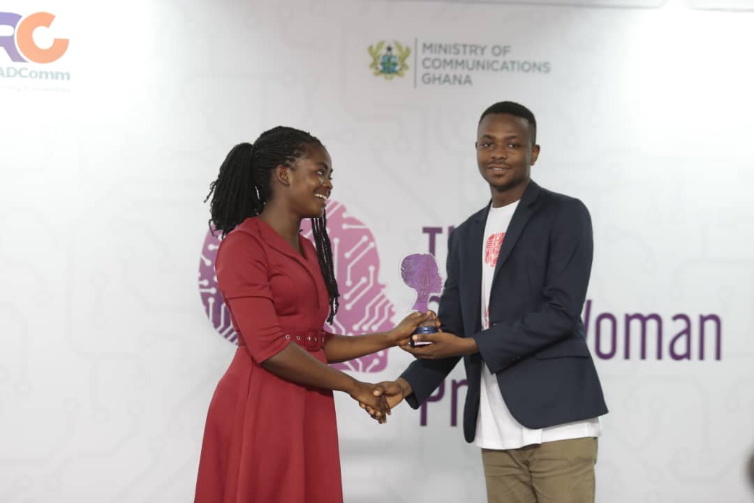 llysa200's tweet photo. @YaaWodenya, we are super proud of you. Keep serving the unreached with your mobile library project. Keep showing up. Keep taking up space. Keep paying it forward. Indeed girls education pays! @Camfed #CAMAeffect https://t.co/70HbPHWFhF