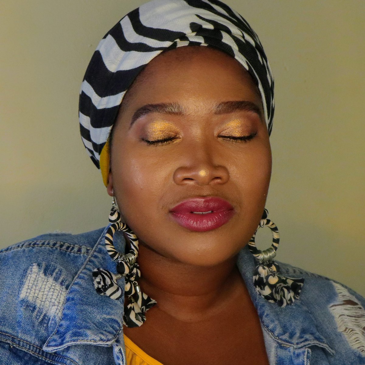 thorisoglory's tweet photo. Looking for Natural Make Up and Photography hala at me #GirlzTalkZa #muasa #muagp #retweet # https://t.co/RSnHbeJaaZ