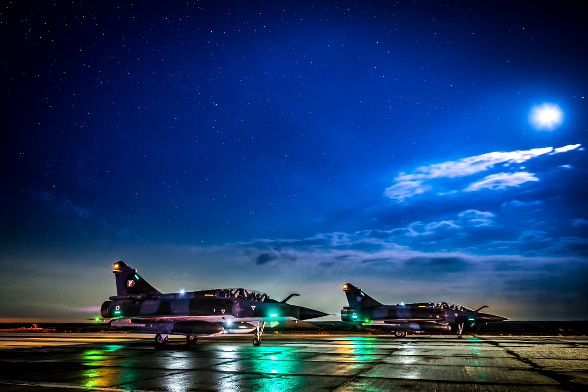 Ecole De L Air Et De L Espace Joyeux Anniversaire Au Mirage00 Qui Fete Aujourd Hui Ses 42 Ans C G Lecomte Ema T Co Kggfg67c9b Twitter