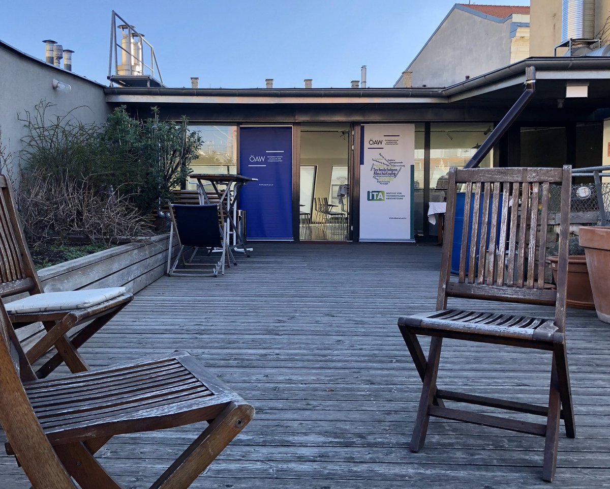 Technikfolgen's tweet photo. Die 12. #NanoTrust Tagung hat begonnen. Dieses Jahr ist der Focus auf die sogen. Advanced Materials gerichtet. https://t.co/DNK7SnRjf4