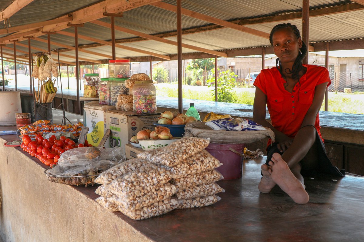Understanding the second largest informal sector in the world is a
big task and the #AcceleratorLab in Zimbabwe is taking up the challenge. 

Read this month's blog to understand this journey.

👉bit.ly/2xqmmVS