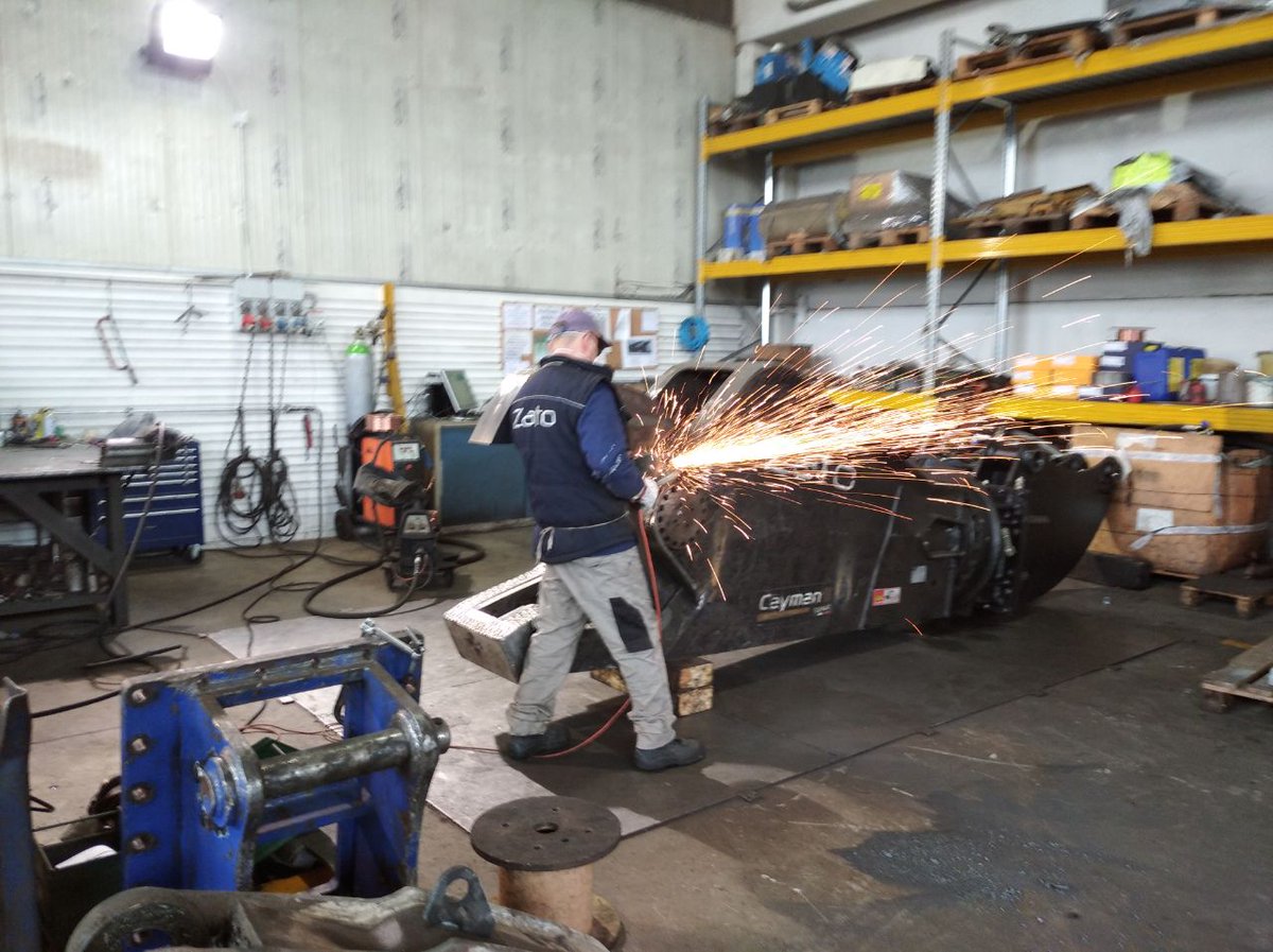 ZATOshredder's tweet photo. Despite the situation relating to COVID-19 in Lombardy, we maintain our activities responsibly and safely. We have implemented all the measures required to allow our staff to carry out their work in the best sanitary conditions we confirm operational continuity at the moment. https://t.co/umKXr5zNLD
