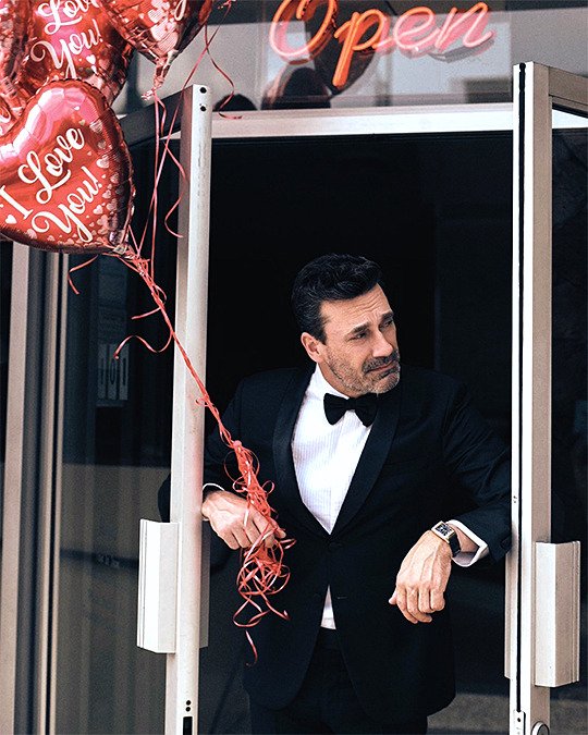 Happy birthday Jon Hamm    