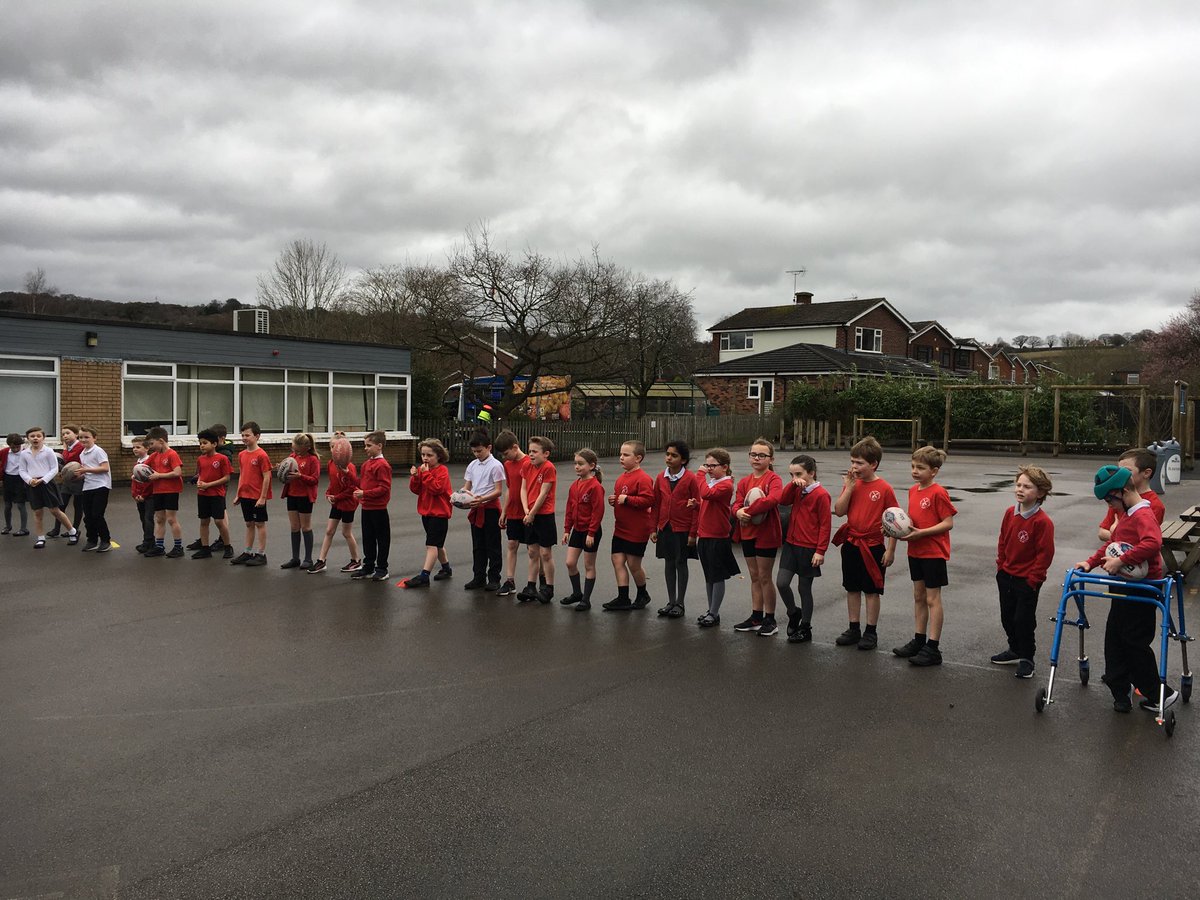 HMillSchool's tweet photo. Team 3 are ready for their #skytry school challenge! https://t.co/uyegg77IFJ
