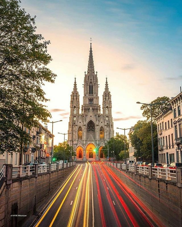 seemybrussels's tweet photo. Brussels love 🖤 #seemybrussels
***
#️⃣ Created by @smarksthespots
📷 Photo by @mikaelyanhayk
***
#brussels #bruxelles #brussel #belgium #belgique #belgië #belgie #prettycities #🇧🇪 #city_explore #brusel #bxl #belgique🇧🇪 #bxlove #bruselas #ig_belgium #i… https://t.co/6mI9hqawVF https://t.co/qb7ekRXDSE