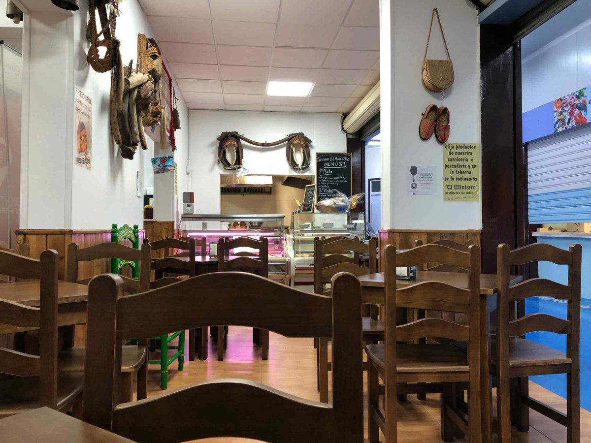 MercadodeRonda's tweet photo. ¡Disfruta del #MercadodeRonda! Cada día en la Taberna 'El Ministro' podrás comer su Menú del Día o saborear diferentes tapas elaboradas con productos del #Mercado. 

📲 https://t.co/t2e6UXhoK2

@EconomiaAnd · @comercioAND · @CCAndalucia · @digitaliza_mdo1 · @Camara_Malaga https://t.co/AfFcrK790e